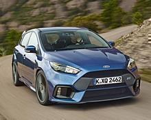 Serienmäßig 350 PS stark: Ken Block lässt den neuen Ford Focus RS in Goodwood erstmals von der Leine